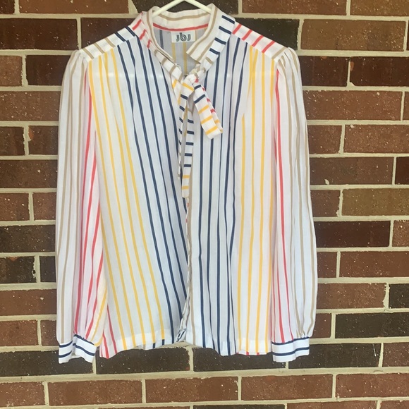 Vintage Striped Blouse with tie - Picture 3 of 8